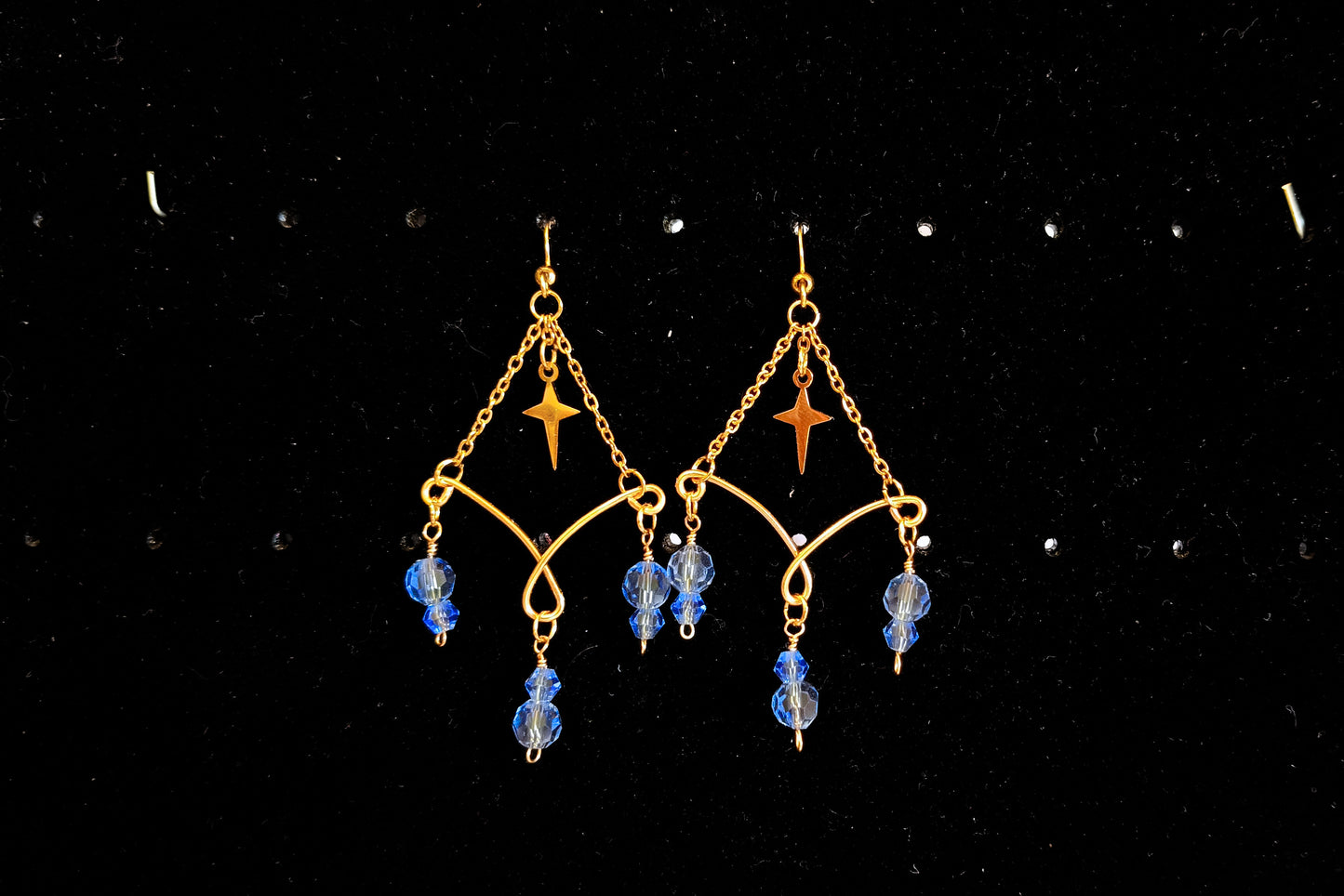 Orecchini Pokémon: Jirachi - PauperGems Jewels