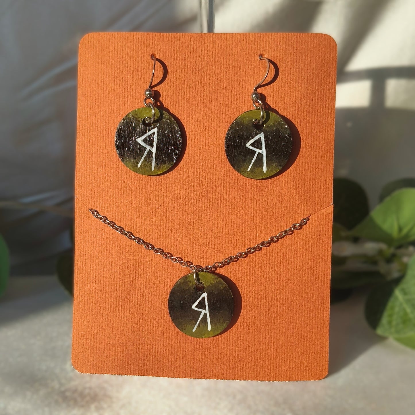 Fear & Hunger: Orecchini - PauperGems Jewels